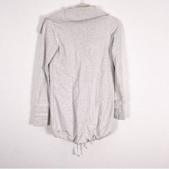 Lululemon Light Heathered Grey Button Front Oversized Collar Jacket - Picture 2 of 7